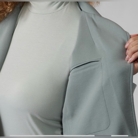 NWT Athleta Eastbound Travel Blazer | Minimalistic Grey | Size 0 - Picture 11 of 14